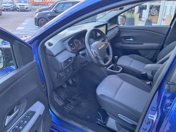 Dacia SANDERO TCe 110 BV6 STEPWAY EXTREME + GPS Caméra JA 16" - Photo 3