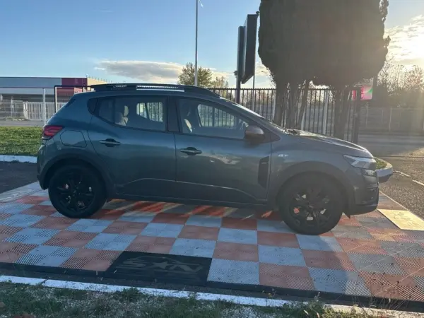 Dacia SANDERO TCe 110 BV6 STEPWAY EXTREME + GPS Caméra JA 16" - Photo 4