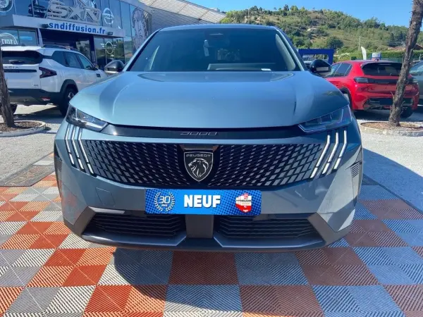 Peugeot 3008 Hybrid 145 e-DCS6 ALLURE PACK PANORAMIC NAVIGATION - Photo 2