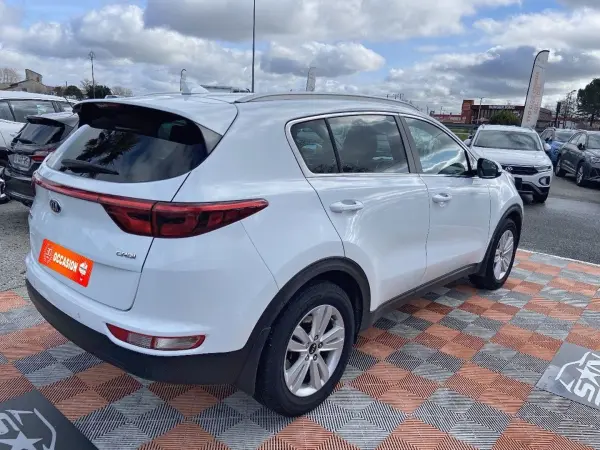 Kia SPORTAGE 1.7 CRDI 115 BV6 PACK NAVI 1 ère main - Photo 5
