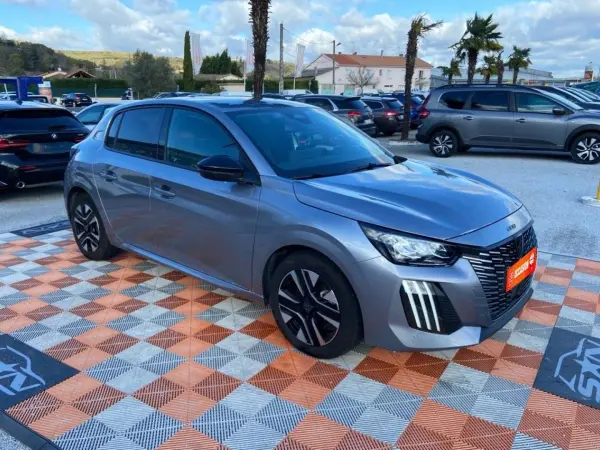 Peugeot 208 100 BV6 ALLURE Radars AV-AR Ecran 10" - Photo 3