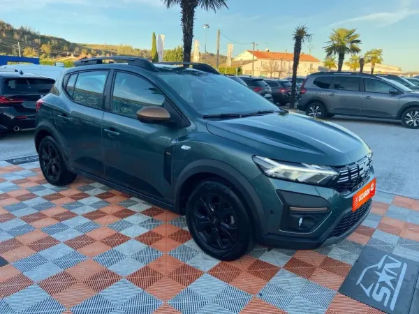 Dacia SANDERO TCe 110 BV6 STEPWAY EXTREME + GPS Caméra JA 16" - Photo 3