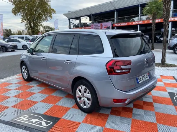 Citroën GRAND C4 SPACETOURER PureTech 130 EAT8 FEEL GPS Caméra 7 PL - Photo 5