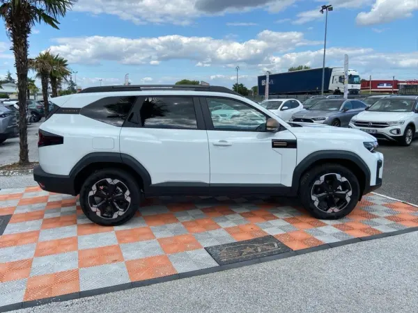 Dacia BIGSTER Mild Hybrid 130 4x4 BV6 EXTREME Pack Parking & Hiver Hayon - Photo 4