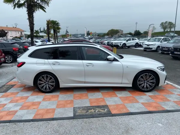 BMW SERIE 3 (G21) TOURING 330D mHEV 286 BVA8 M SPORT GPS Caméra - Photo 4